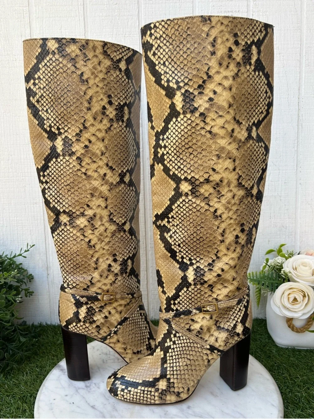 Tory Burch women Diamant Lux Snakeskin Knee High Boot NEW siz 5.5
In Sand Drift. - Picture 9 of 16